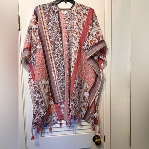 Ulta Pink super cute and lightweight kimono cover up vest duster w/ cute tassels